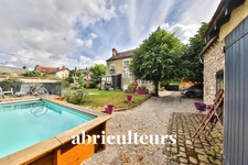 MONTARGIS / CENTRE VILLE - MAISON - 9 PIECES - 7 CHAMBRES - 240 M2 - 495.000 €