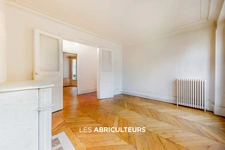 Appartement<span></span>2/3 pièces<span></span>47 m²<span></span>Paris 9 / Saint Georges