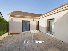 SAINT-CLEMENT / SENS<span></span>MAISON<span></span>3 PIECES<span></span>2 CHAMBRES<span></span>101 M2<span></span>234.500 €