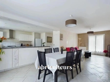 Maison récente et lumineuse de 152 m² avec terrasse – À 15 min de Crépy-en-Valois