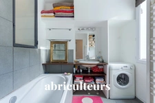 PARIS 18 EME / CLIGNANCOURT<span></span>APPARTEMENT<span></span>2 PIECES<span></span>1 CHAMBRE<span></span>50 m2<span></span>615.000€