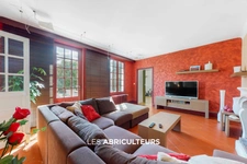 Belle demeure de caractère<span></span>10 pièces<span></span>280 m²<span></span>888 000