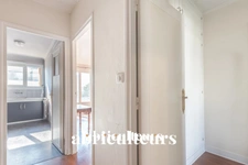 PUTEAUX / REPUBLIQUE - APPARTEMENT AVEC BALCON - 2 PIECES - 1 CHAMBRE- 48 M² - 390.000 €