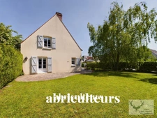 SENLIS - MAISON - 5 PIÈCES - 4 CHAMBRES - 151 M2 - 645.000 €