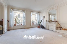 PARIS 15 - PLACE DE BRETEUIL - 5  PIECES - 146 m²