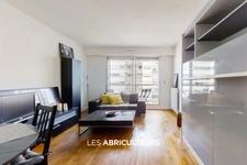 Studio<span></span>32 m² avec balcon<span></span>Paris 15