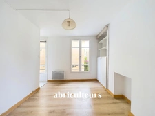 PARIS 15 / QUARTIER COMMERCE – STUDIO LUMINEUX – 1 PIECE – 17 M2 – 198 500 €