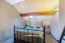 PITHIVIERS / CENTRE<span></span>DUPLEX AVEC MEZZANINE ET BALCON -- 3 PIECES<span></span>2 CHAMBRES<span></span>86 M² AU SOL<span></span>95.000 €