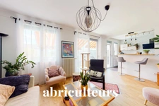 TOURS / CHRIST ROI<span></span>MAISON<span></span>6 PIECES<span></span>5 CHAMBRES<span></span>150 M2<span></span>420.000 €