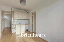 PARIS 18 EME / ABBESSES<span></span>APPARTEMENT<span></span>2 PIECES<span></span>1 CHAMBRE<span></span>26 m2<span></span>300.000€