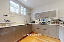 APPARTEMENT 3 PIECES<span></span>2 CH<span></span>92 M²<span></span>PARIS 10 / Porte Saint Martin