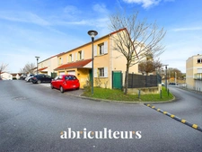 RIS-ORANGIS<span></span>MAISON<span></span>5 PIÈCES<span></span>3 CHAMBRES<span></span>76 M2<span></span>265 000 €