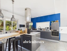 Superbe Villa Familiale de Plain-Pied<span></span>5 Pièces<span></span>139 m²<span></span>Piscine Chauffée -Terrain 1083 m²