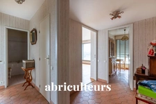 PARIS 11 / QUARTIER ROQUETTE<span></span>APPARTEMENT AVEC TERRASSE<span></span>2 PIECES<span></span>1 CHAMBRE<span></span>49 M2<span></span>632.400 €