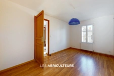 Maison d'environ 127 m2 entre Senlis et Chantilly avec un petit Jardin