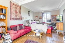 ARCUEIL<span></span>MAISON BOURGEOISE<span></span>4/5 PIECES<span></span>100 m2<span></span>950.000 €