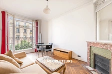 PARIS 10 / QUARTIER LOUIS BLANC<span></span>APPARTEMENT<span></span>3 PIECES<span></span>2 CHAMBRES<span></span>60 m2<span></span>617.000€