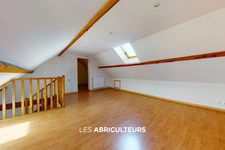 Maison d'environ 127 m2 entre Senlis et Chantilly avec un petit Jardin