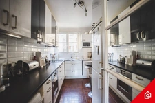 Appartement à vendre<span></span>5 pièces<span></span>2 à 3 chambres<span></span>103 m²<span></span>Paris 16 ème / Boulevard Murat<span></span>1 140 000 euros