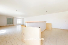 Proche de Senlis, maison neuve denviron 176 m2