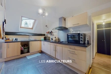 PITHIVIERS / CENTRE<span></span>DUPLEX AVEC MEZZANINE ET BALCON -- 3 PIECES<span></span>2 CHAMBRES<span></span>86 M² AU SOL<span></span>95.000 €