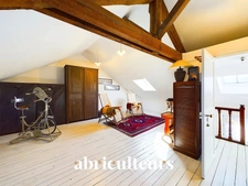 MONTARGIS CENTRE<span></span>MAISON<span></span>8 PIECES<span></span>5/6 CHAMBRES<span></span>210 M2<span></span>309000 €