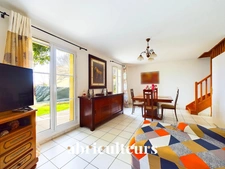 RIS-ORANGIS<span></span>MAISON<span></span>5 PIÈCES<span></span>3 CHAMBRES<span></span>76 M2<span></span>265 000 €