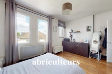 CHATEAU-LANDON<span></span>MAISON ET DEPENDANCE<span></span>5 PIÈCES <span></span>4 CHAMBRES<span></span>65 et 52 M2<span></span>192.500 €