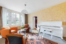 Belle demeure de caractère - 10 pièces - 280 m² - 888 000