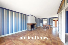 BOULANCOURT / PROCHE MALESHERBES<span></span>MAISON<span></span> 7 PIECES SUR SOUS SOL<span></span>5 CHAMBRES<span></span>190 M2<span></span>295.000 €