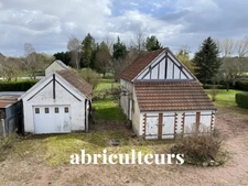 THIMORY<span></span>MAISON / APPARTEMENTS<span></span>8 PIÈCES <span></span>5 CHAMBRES<span></span>164 M2<span></span>132.500 €