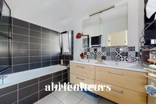 SAINT-SEBASTIEN SUR LOIRE / BAUGERIE - MAISON - 4 PIÈCES - 3 CHAMBRES - 81 M2 - 410.000 €