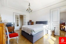 Appartement<span></span>3 pièces<span></span>2 chambres<span></span>70 m²<span></span>Paris 1