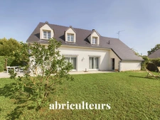 AMILLY<span></span>MAISON<span></span>6 PIÈCES <span></span>4 CHAMBRES<span></span>168 M2<span></span>298.500 €