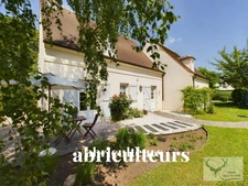 SENLIS - MAISON - 5 PIÈCES - 4 CHAMBRES - 151 M2 - 645.000 €