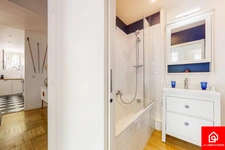 Appartement 3 p.<span></span>53 m² avec terrasse de 30 m²- Paris 17