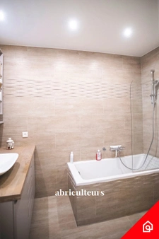 Appartement avec jardin<span></span>4/5 pièces<span></span>2 ou 3 chambres<span></span>rue de Charonne