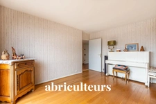 PARIS 11 / QUARTIER ROQUETTE<span></span>APPARTEMENT AVEC TERRASSE<span></span>2 PIECES<span></span>1 CHAMBRE<span></span>49 M2<span></span>632.400 €