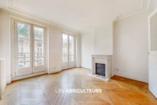 Appartement<span></span>2/3 pièces<span></span>47 m²<span></span>Paris 9 / Saint Georges