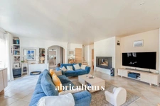 MARSEILLE - LES TROIS LUCS - MAISON- 6 PIÈCES - 4 CHAMBRES - 240M2 - 787 000 €