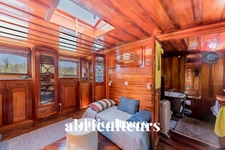 SAINT-FARGEAU-PONTHIERRY - MAGNIFIQUE PENICHE AVEC TERRASSES - 5 PIECES - 3 CHAMBRES - 194 M2 - 390.000 €