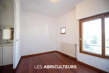 Villa  10 pièces  6 chambres  300 m² - Sèvres