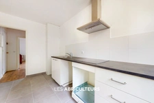 PLAISIR - APPARTEMENT - 3 PIECES - 2 CHAMBRES - 78 M² - 210 000