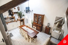 À Courbevoie, immense maison en vente 1200000