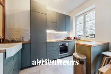 PARIS 18 / QUARTIER BATIGNOLLES - LA FOURCHE  / RUE CAPRON  - APPARTEMENT - 3 PIÈCES - 2 CHAMBRE - 65M2 - 725 000 €