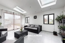 MAREAU AUX BOIS<span></span>MAISON INDIVIDUELLE RECENTE AVEC PISCINE<span></span>6 PIECES<span></span>3/5 CHAMBRES<span></span>190 M²<span></span>270.000 €