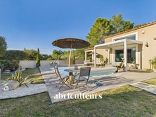 Superbe Villa Familiale de Plain-Pied<span></span>5 Pièces<span></span>139 m²<span></span>Piscine Chauffée -Terrain 1083 m²