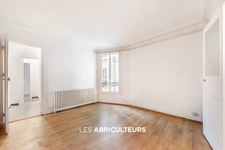 Appartement<span></span>2/3 pièces<span></span>47 m²<span></span>Paris 9 / Saint Georges