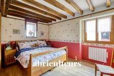 NIBELLE<span></span>MAISON 9 PIECES<span></span>7 CHAMBRES<span></span>PISCINE<span></span>315 M2<span></span>400.000 €