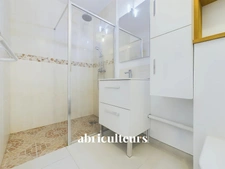 FREVILLE-DU-GATINAIS - MAISON RECENTE ET TERRAIN CONSTRUCTIBLE - 153 m2 - 195.000 €